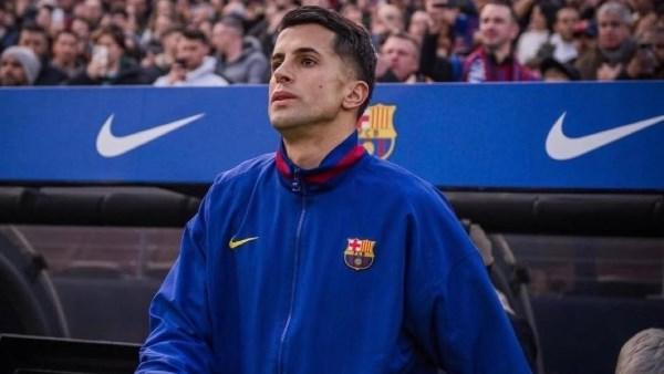 جواو كانسيلو بقميص برشلونة قبل مواجهة ريال مدريد في الكلاسيكو