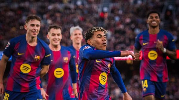 برشلونة يواجه ديبورتيفو ألافيس في الدوري الإسباني بعد التتويج بلقب الليغا