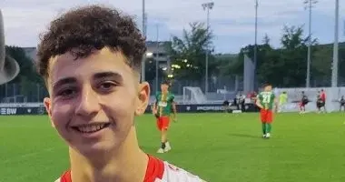 بلال عطية مهاجم الأهلي الشاب أثناء مباراة للمنتخب تحت 17 عامًا