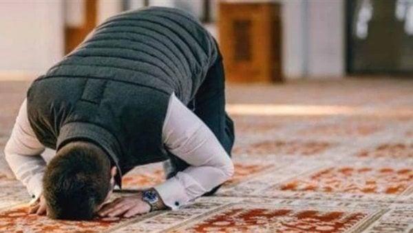 صلاة سنة الفجر وفضل ركعتي السنة قبل الفريضة