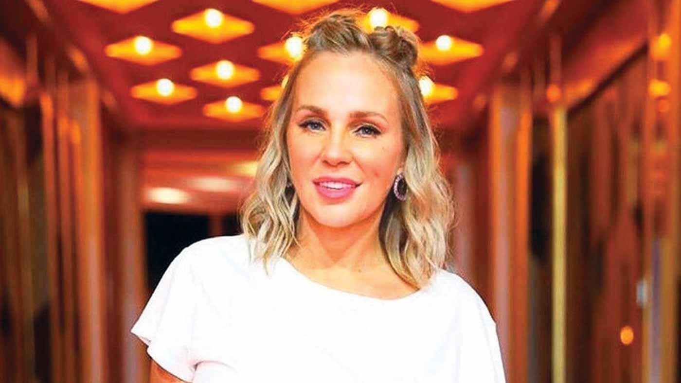 شيرين رضا خلال تصوير فيلم "شلة ثانوي"
