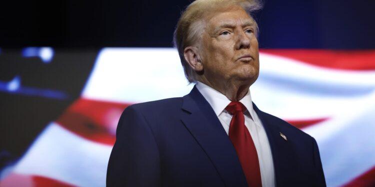 ولي العهد السعودي والرئيس الأمريكي يوقعان اتفاقيات متعددة تشمل الدفاع والطاقة النووية والذكاء الاصطناعي