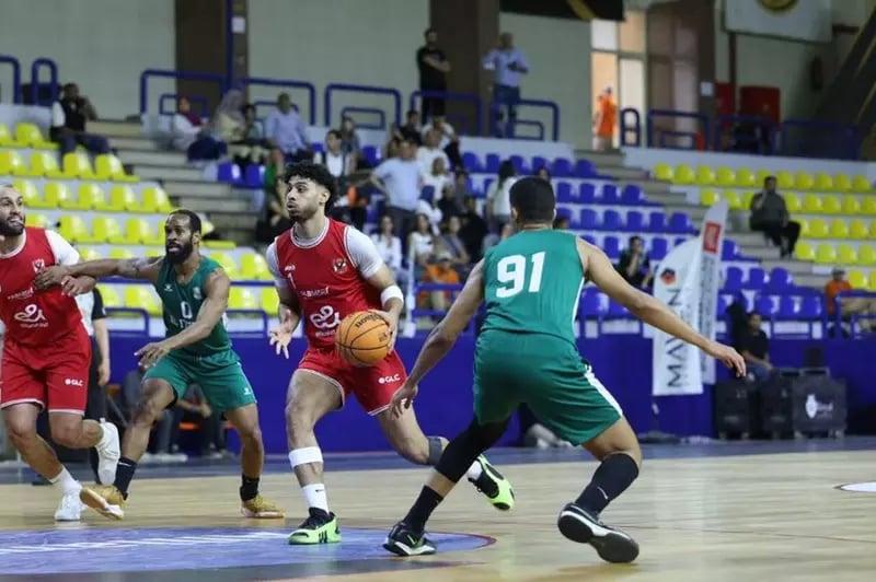 صورة لمباراة بين الأهلي والاتحاد السكندري في دوري المرتبط لكرة السلة على صالة زويل