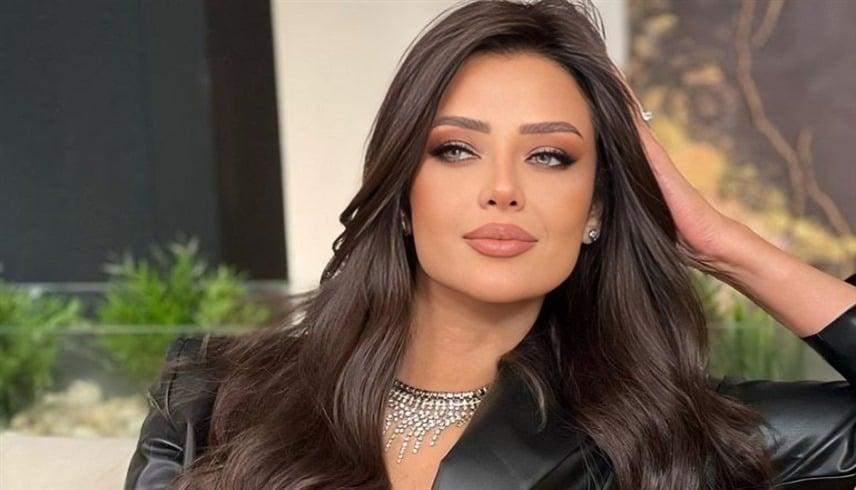 رضوى الشربيني تتحدث في برنامجها عن شائعة اعتزال الفنانة شيرين عبدالوهاب.