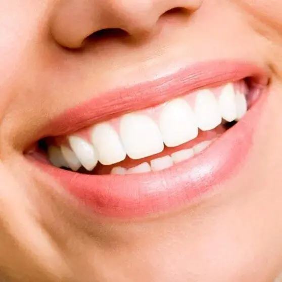 جل بروتيني جديد يعيد بناء مينا الأسنان ويمنع التسوس