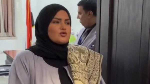 سما المصري بالحجاب في صورة البطاقة الشخصية الجديدة