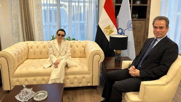 صورة حديثة للفنانة نجاة الصغيرة خلال زيارتها لمدينة الثقافة والفنون بالعاصمة الإدارية الجديدة.