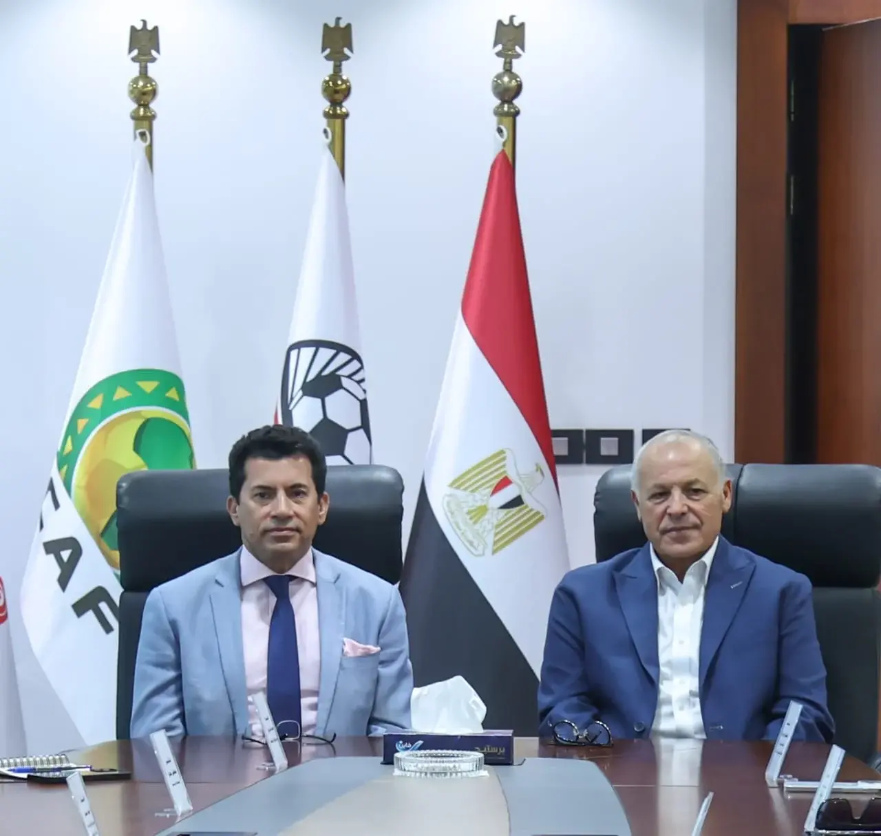 وزير الرياضة أشرف صبحي يجتمع مع هاني أبو ريدة لمناقشة تطوير كرة القدم المصرية
