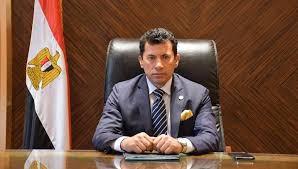وزير الرياضة أشرف صبحي خلال اجتماعه مع اتحاد الكيانات الشبابية وتوجيهه بإطلاق يوم خاص لهم في سيناء