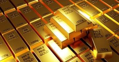 سبائك ذهب معروضة داخل محل ذهب في مصر