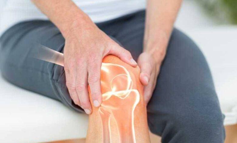 تقنية إشعاعية حديثة لعلاج هشاشة عظام الركبة دون الحاجة إلى جراحة أو أدوية.