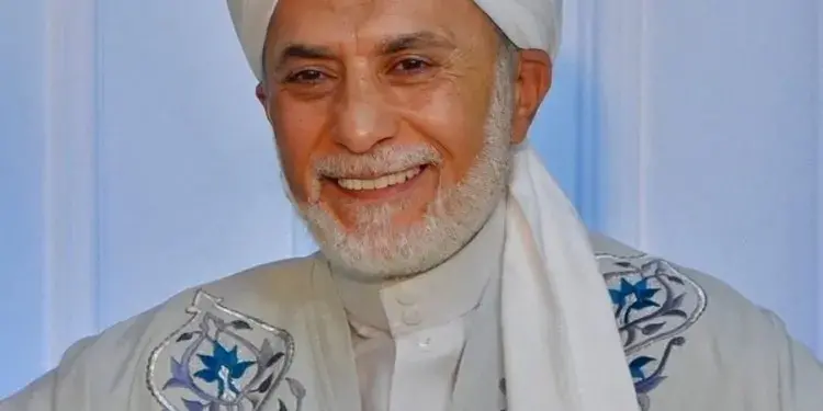 الدكتور يسري جبر يوضح حكم قراءة الفاتحة للميت ويؤكد وصول ثوابها إليه.