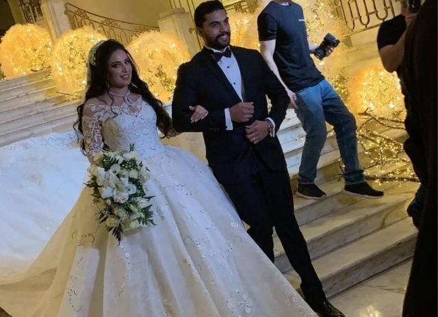 نجاح المساعيد تبكي بعد كشفها عن سرقة 5 ملايين درهم من قبل زوجها عامر ركاد السردي