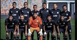 لاعبو إنبي وزد خلال مباراة في الدوري المصري