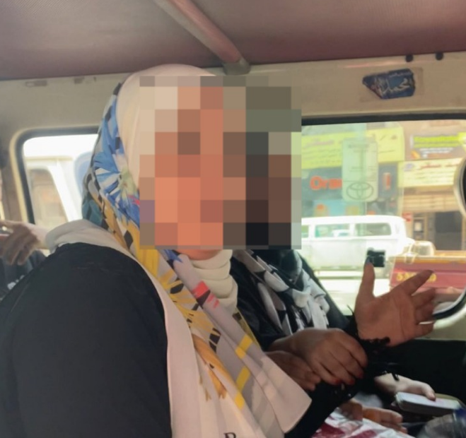 مشادة بين سيدات داخل ميكروباص بالجيزة تتحول إلى شجار عنيف بسبب جنيه