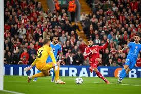 محمد صلاح خلال مواجهة سابقة ضد بايرن ميونخ في دوري أبطال أوروبا.
