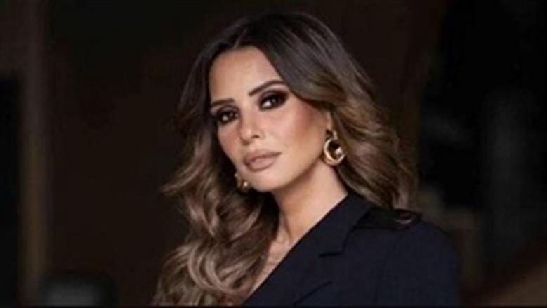 إيمان العاصي تستكمل تصوير مسلسل قسمة العدل بعد عودتها من مهرجان الجونة