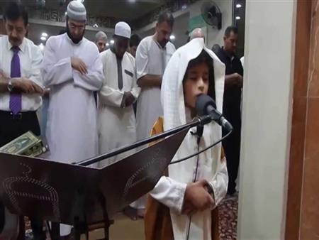 الإفتاء توضح حكم الصلاة خلف صغير السن الحافظ للقرآن