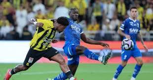 قرعة دور ربع النهائي لكأس خادم الحرمين الشريفين تكشف عن مباريات مثيرة بين الهلال والفتح والشباب والاتحاد