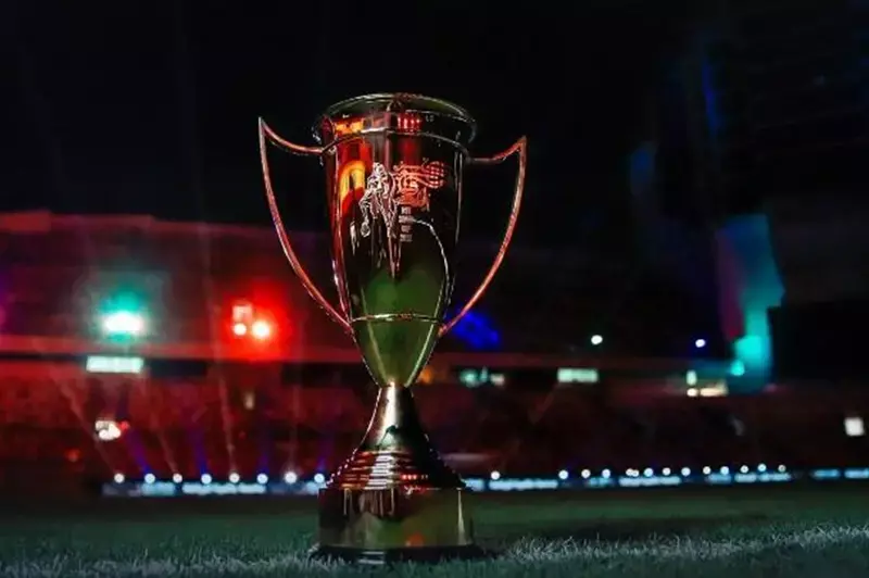 إعلان تعيين حكام مصريين لنصف نهائي السوبر المصري وطاقم أجنبي للنهائي في أبوظبي