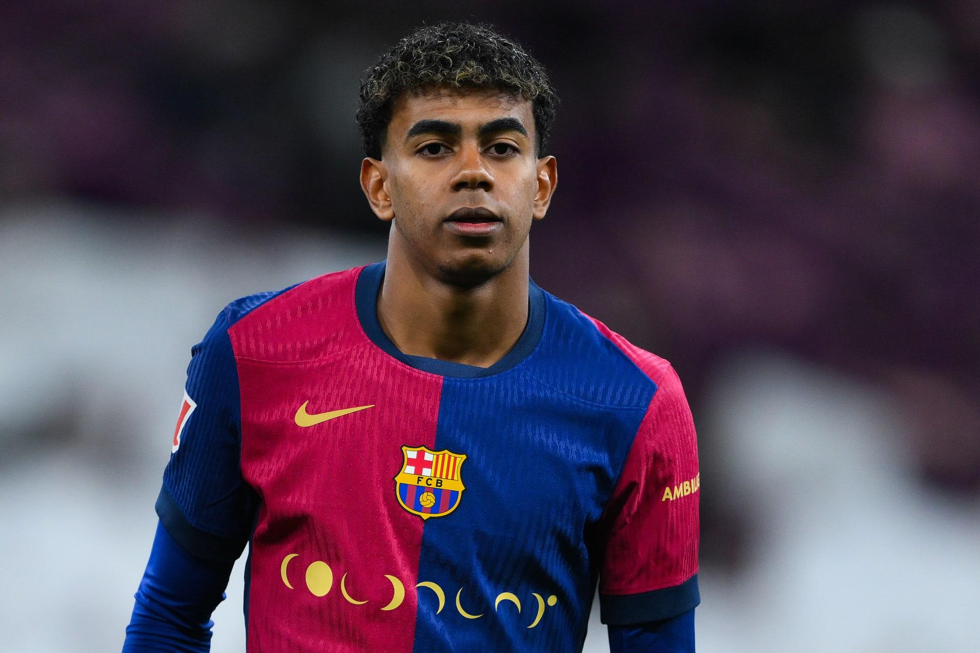لامين يامال نجم برشلونة خلال تدريبات الفريق استعدادًا لمواجهة جيرونا