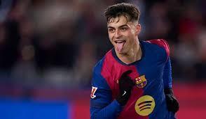 بيدري لاعب برشلونة وإسبانيا خلال مباراة