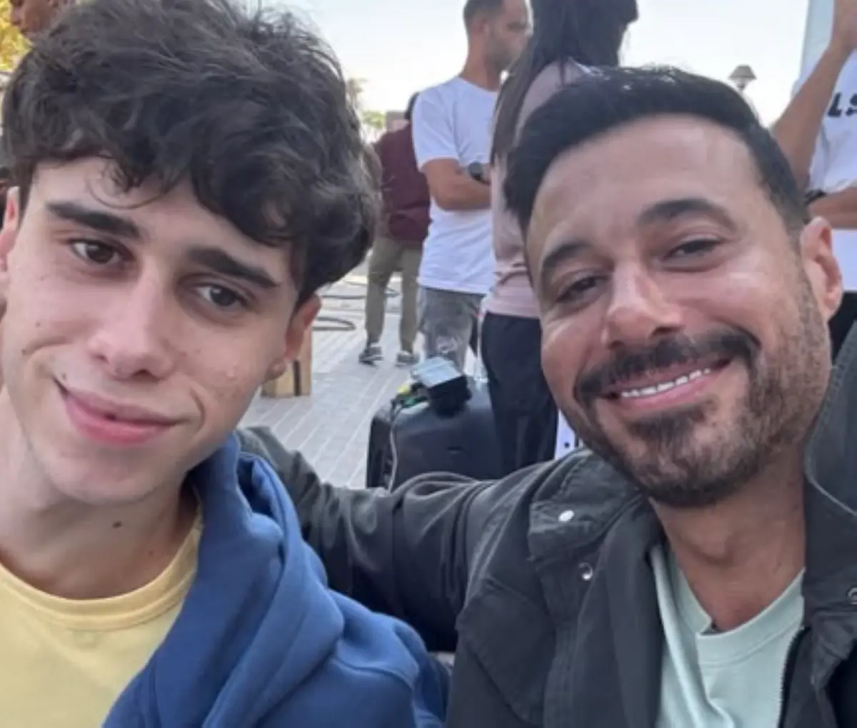 أحمد السعدني يحتفل بعيد ميلاد نجله بصورة عائلية ورسالة مؤثرة عبر إنستجرام