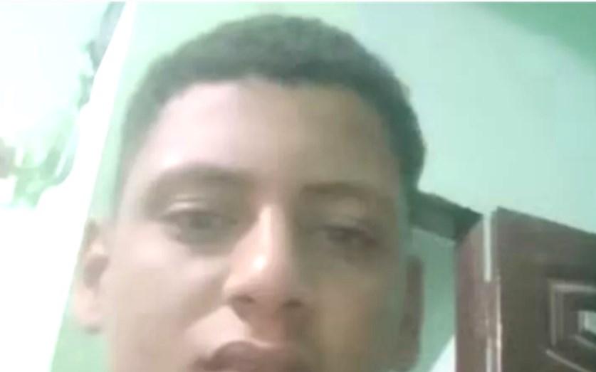 الصورة الشاب المتوفي