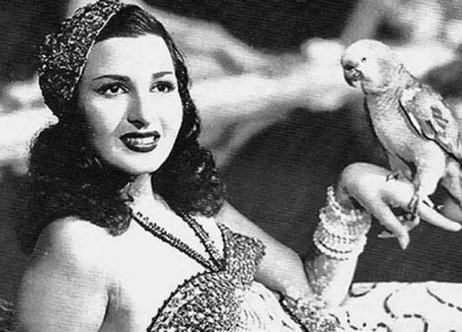نعيمة عاكف في ذكرى ميلادها ورحلتها من السيرك وشارع محمد علي إلى نجومية السينما المصرية