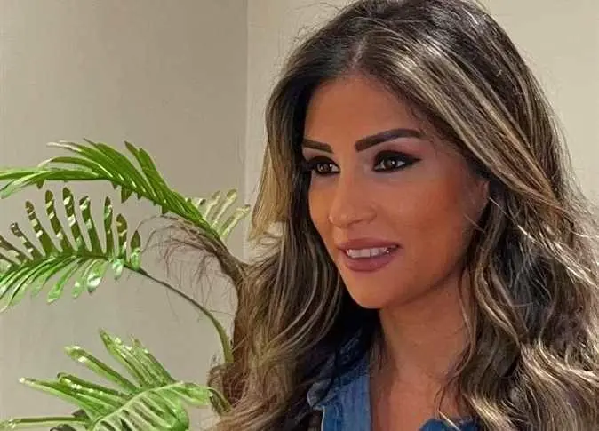 الإعلامية آيات أباظة تعلن عودتها إلى الشاشة عبر قناة نايل دراما بعد غياب عامين