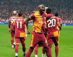 محمد صلاح في مباراة ليفربول ضد جالاتا سراي بدوري أبطال أوروبا.