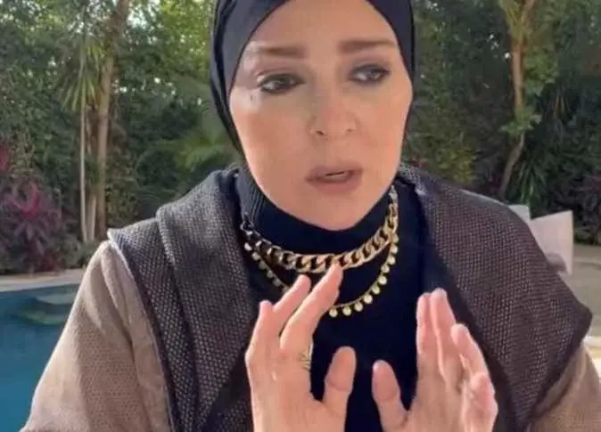 دعاء فاروق تنتقد تشبيه النساء بالسيارات بعد تصريحات أحمد العوضي