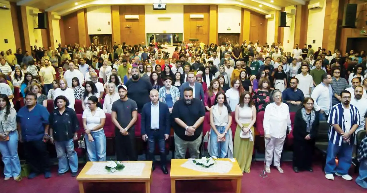 افتتاح الدورة الرابعة من مهرجان إيزيس الدولي لمسرح المرأة بحضور عدد من الفنانين
