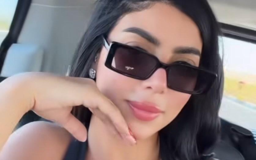 كارولين عزمي