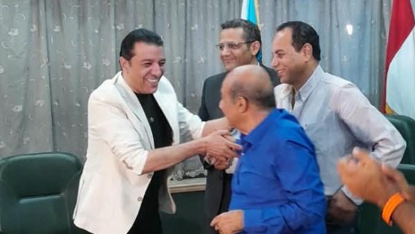 جلسة الصلح بين مصطفى كامل وطارق الشناوي داخل نقابة الصحفيين