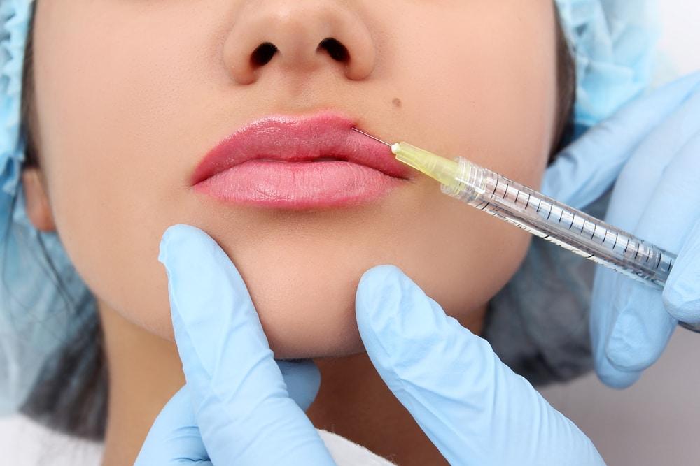 الحقن التجميلي بالفيلر والبوتوكس