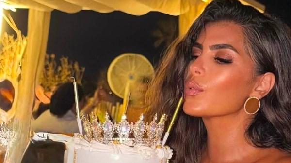 رانيا أبو النصر زوجة ماجد المصري بفستان فضي لامع خلال احتفالها بعيد ميلادها