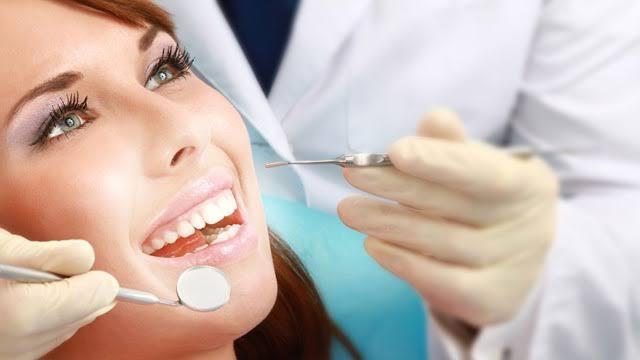 زراعة الأسنان وجراحة الوجه والفكين ومشتملاتها