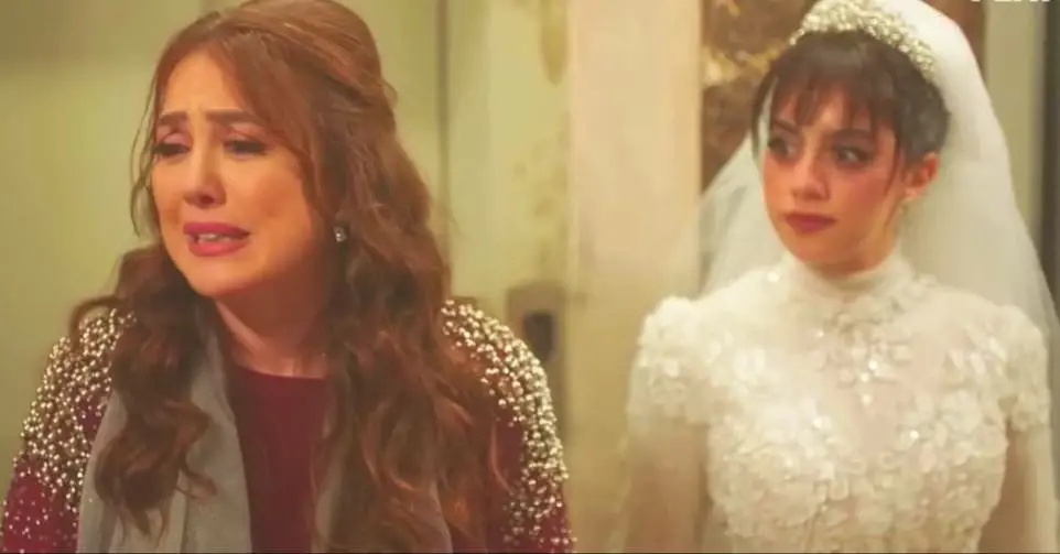 كندة علوش في شخصية رانيا ضمن أحداث الحلقة الرابعة من مسلسل 50/50
