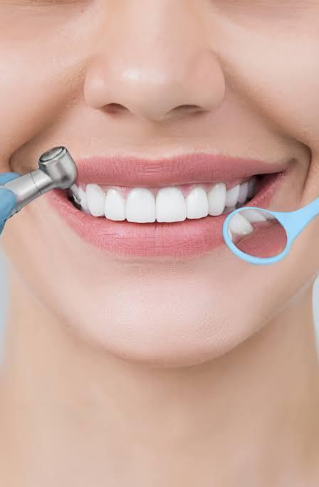 طب الفم وجراحات اللثة والتركيبات