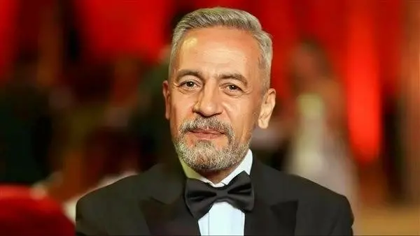 صبري فواز يوجه رسالة إلى تركي آل الشيخ بشأن حذف صورته من أفيش فيلم القصص