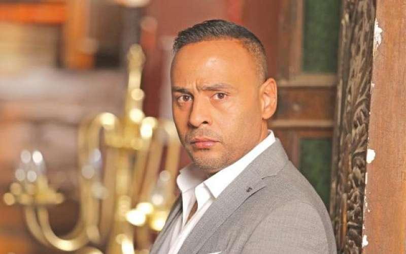 محمود عبد المغني يكشف كواليس طفولته ورحلة كفاحه من عامل في ورشة إلى نجم سينمائي