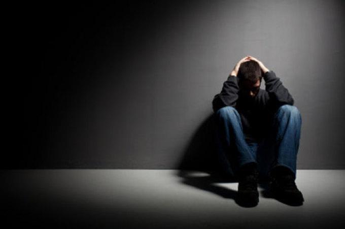 إخبار خطيبته بمرضه النفسي