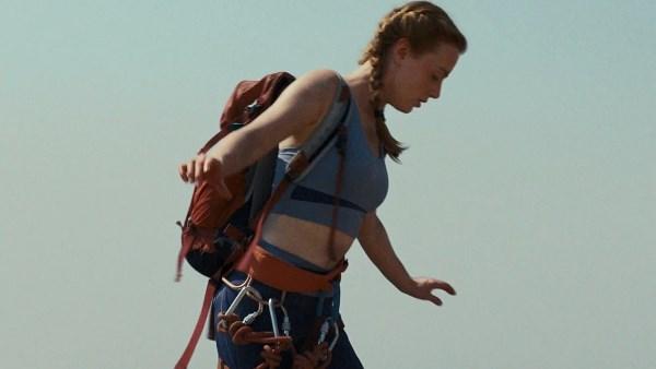 أبطال فيلم Fall 2: Deadpoint أثناء تصوير مشاهد الارتفاعات والمغامرة في تايلاند