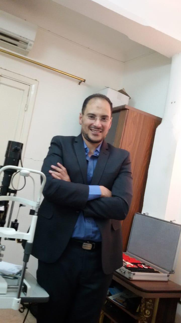 Dr. Mahmoud El-Azizy