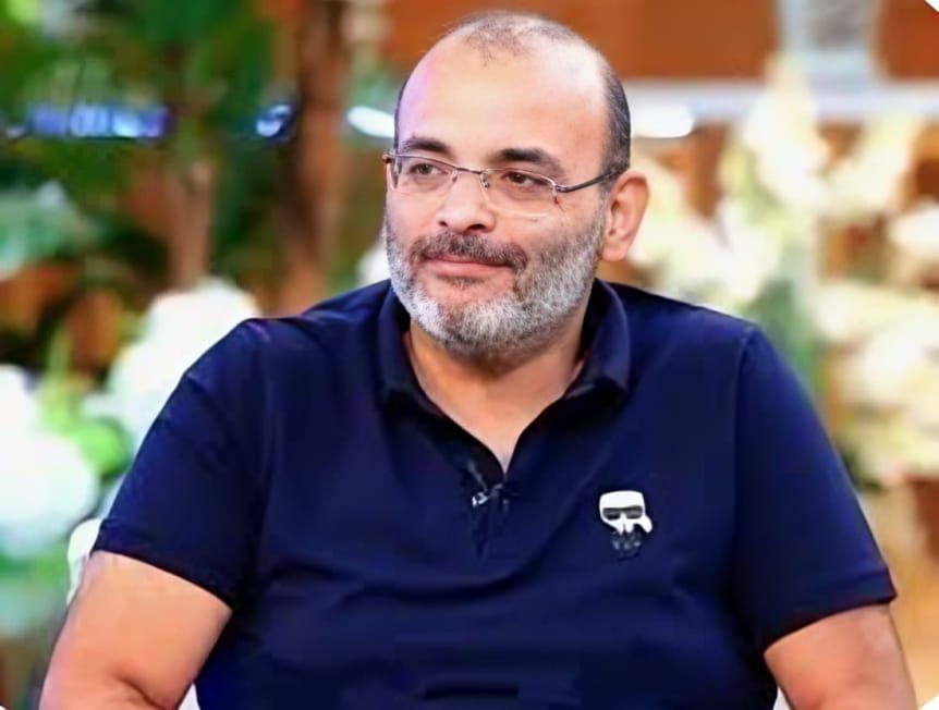 أيمن بهجت قمر